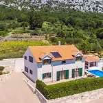 Calma With Heated Pool,jacuzzi, Finnish Sauna And 4 Bedrooms Villa *