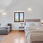 Calma With Heated Pool,jacuzzi, Finnish Sauna And 4 Bedrooms Villa Gata