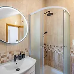 Calma With Heated Pool,jacuzzi, Finnish Sauna And 4 Bedrooms