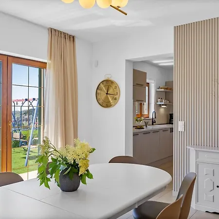 Villa Calma With Heated Pool,jacuzzi, Finnish Sauna And 4 Bedrooms