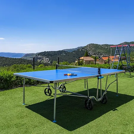 Villa Calma With Heated Pool,jacuzzi, Finnish Sauna And 4 Bedrooms *